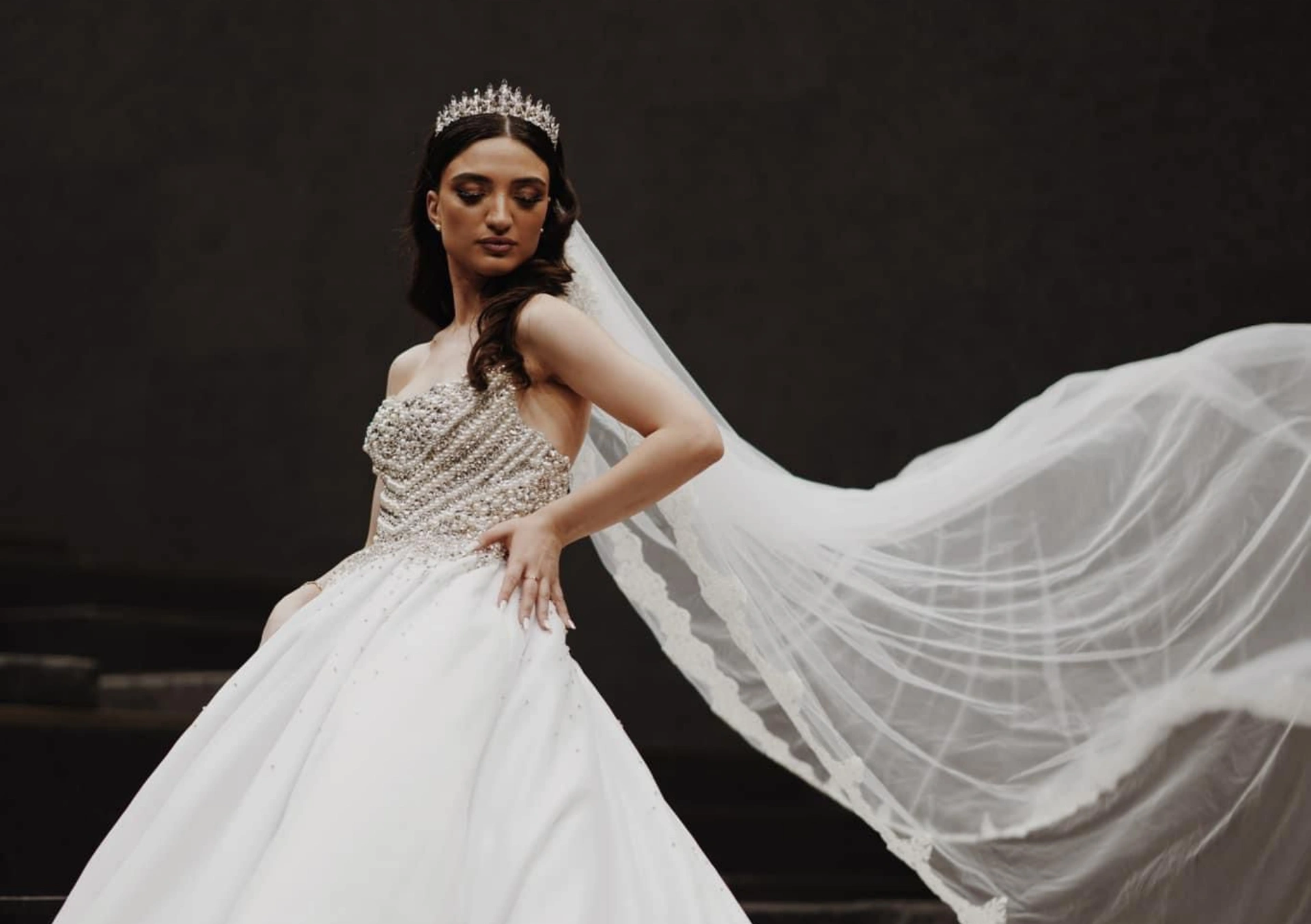 The Symbol of Elegance: Handcrafted Wedding Dress